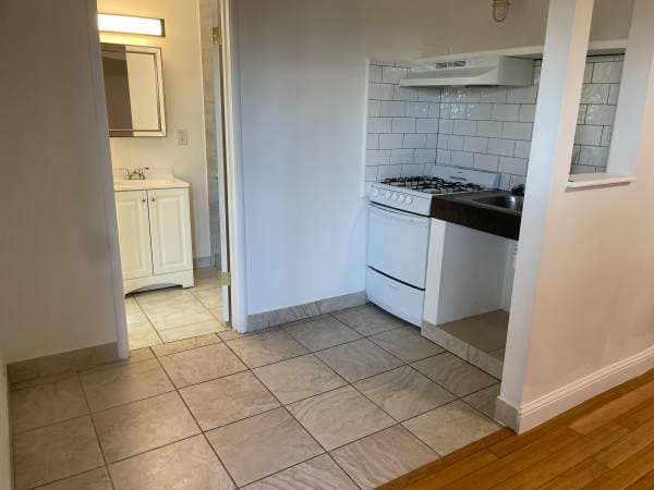 0BR/1BA Apartment on Key Blvd · El Cerrito photo 1