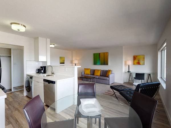 Clay Park Tower Apartments photo 4