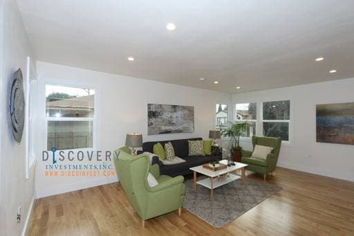 2BR/1BA Apartment on Belleview Dr. · Oakland photo 4