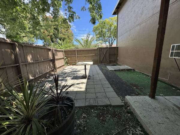 2BR/1BA Apartment on Arthur Court · Fairfield photo 3