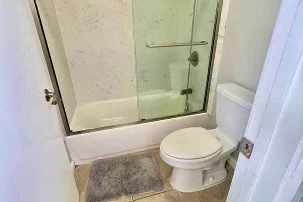 2BR/2BA Single Family House on Fairmount Ave · Oakland photo 4
