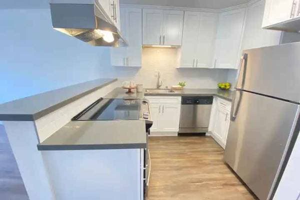 411 Euclid Ave photo 3