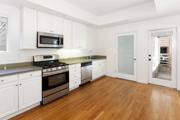 2BR Apartment on Mcallister Street · San Francisco photo 2