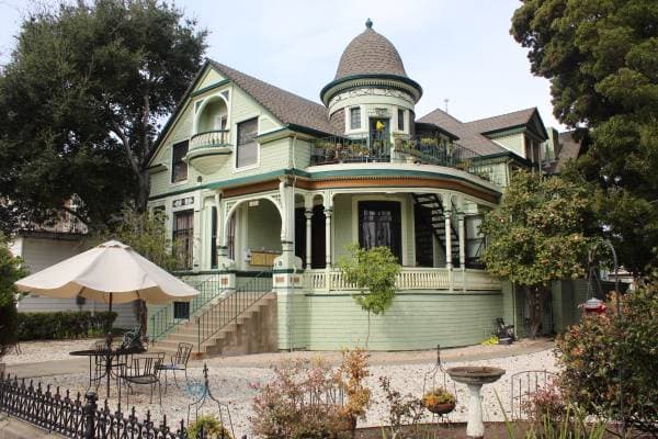 0BR/1BA Apartment on Central Ave · Alameda photo 1