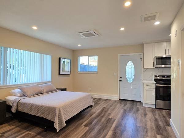 0BR/1BA In Law Adu on Snow Dr · San Jose photo 5