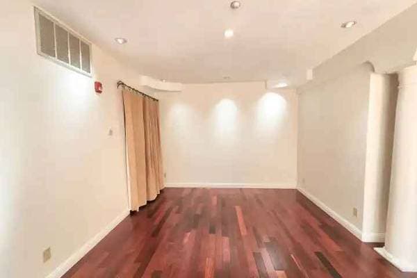 3BR/2BA Other on E Poplar Ave · San Mateo photo 2