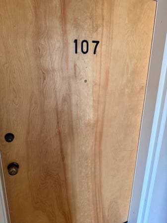 2BR/1BA Apartment · Burlingame photo 1