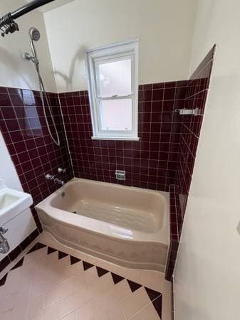 0BR/1BA Apartment on Warfiled · Oakland photo 1