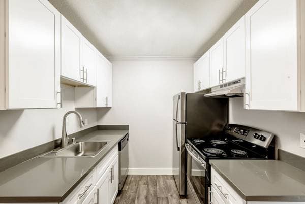 2BR/1BA Apartment on South De Anza Boulevard · Cupertino photo 2