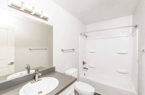 1BR/1BA Apartment on South De Anza Boulevard · Cupertino photo 4