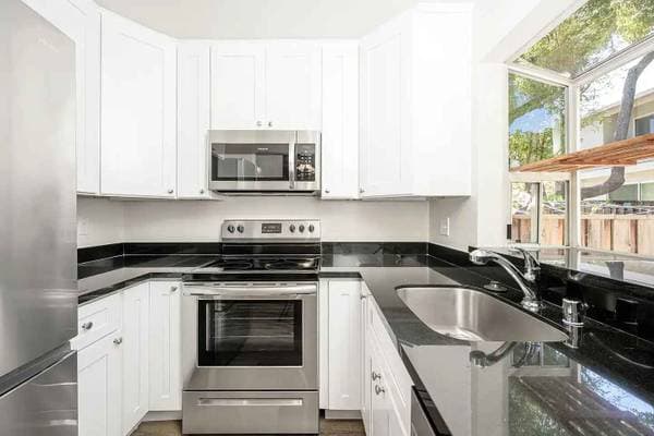 1BR/1BA Other on Bellflower Ave · Mountain View photo 1