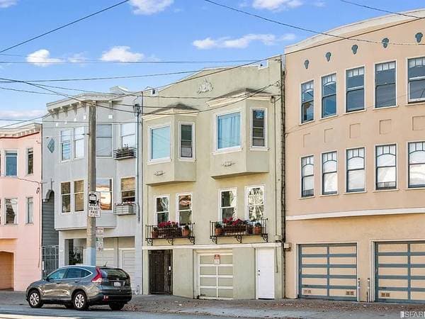 1BR/1BA Single Family House on Church St · San Francisco photo 1