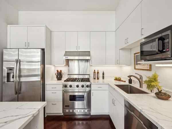 2BR/2BA Loft on King St · San Francisco photo 2
