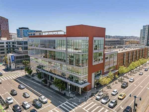 2BR/2BA Loft on King St · San Francisco photo 5