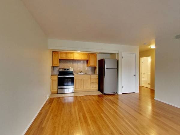 7630 Geary Boulevard, San Francisco, CA 94121 photo 2