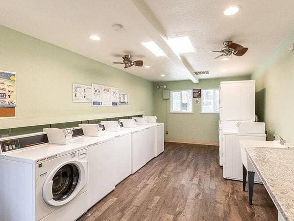 1BR/1BA Apartment on Peach Tree Drive · Fairfield photo 3
