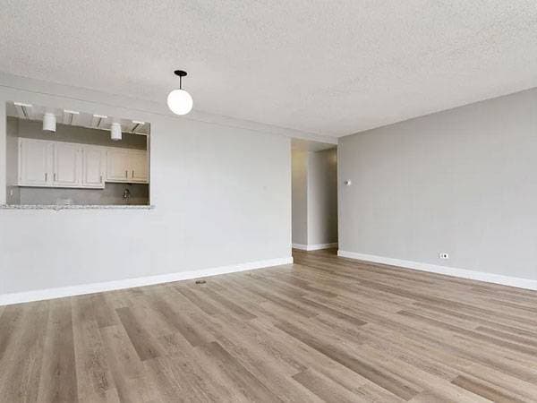 3BR/2BA Apartment on Cleary Ct · San Francisco photo 3