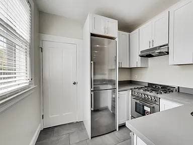 2BR/1BA Condo on Clay St Apt 01 · San Francisco photo 3