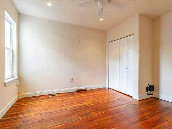 1BR/1BA Single Family House · Redwood City photo 4