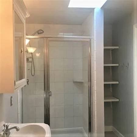 1BR/1BA Single Family House on Cathedral Dr · Aptos photo 5