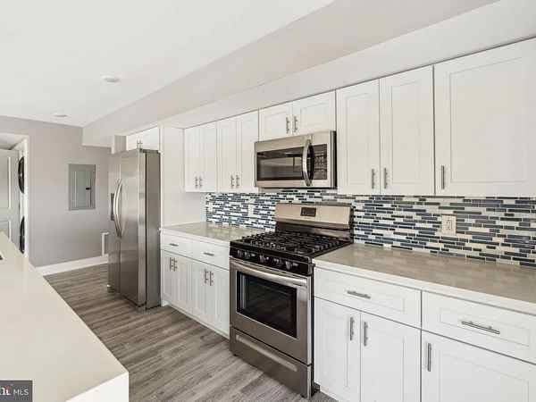 1BR/1BA Apartment · Daly City photo 2