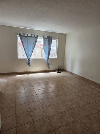 2BR/1BA Apartment on California · Berkeley photo 4