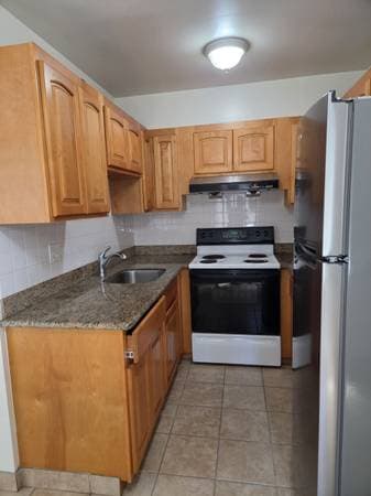 2BR/1BA Apartment on California · Berkeley photo 5