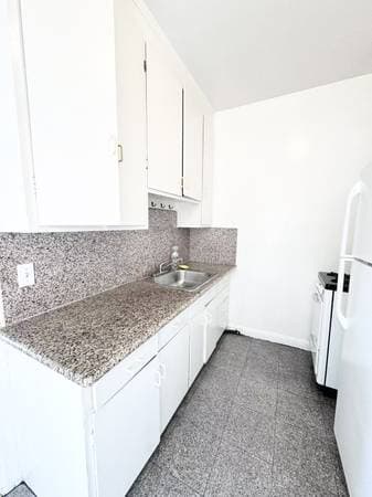 0BR/1BA Apartment · Berkeley photo 5