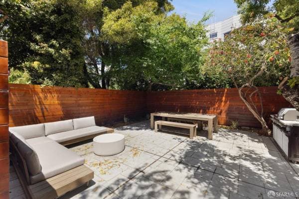 1BR/1BA Condo on Francisco St · San Francisco photo 5