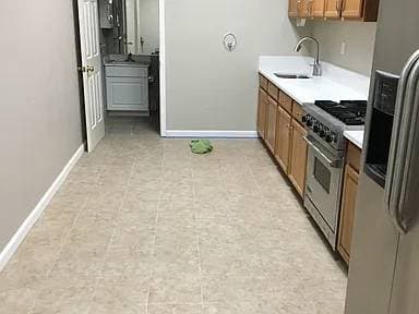 3BR/1BA Single Family House on 166th Ave · San Leandro photo 2
