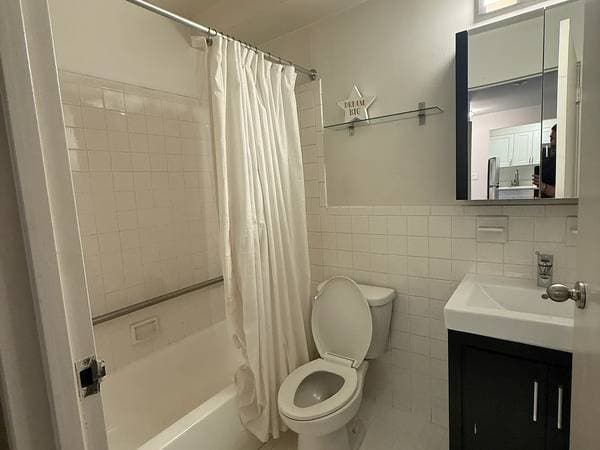 1BR/1BA Apartment on 54th St · Brooklyn photo 3