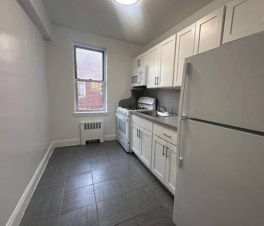 1BR/1BA Apartment on Brighton 6th St · Brooklyn photo 2