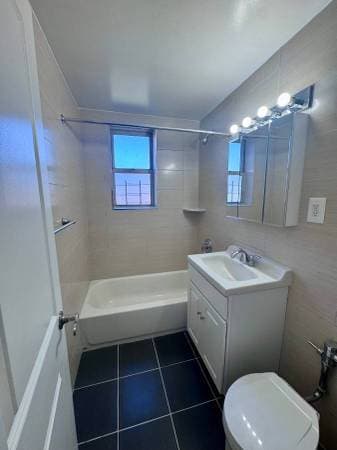 1BR/1BA Apartment on E Melrose St · Valley Stream photo 5