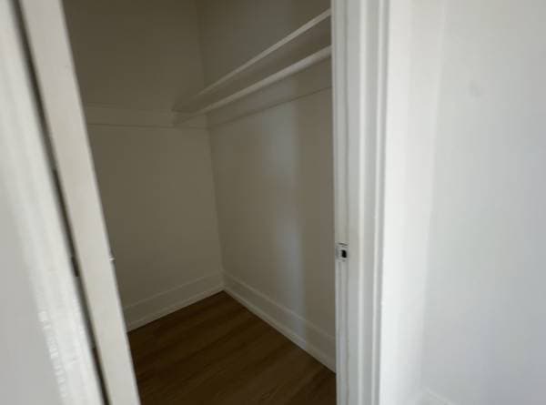 1BR/1BA Apartment on San Leandro St · Oakland photo 4