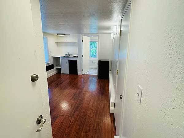 1BR/1BA Apartment · Santa Rosa photo 3