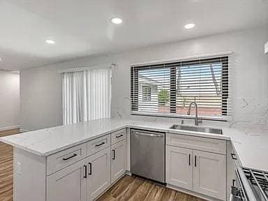 3BR/2BA Single Family House on Chestnut St · Santa Clara photo 2