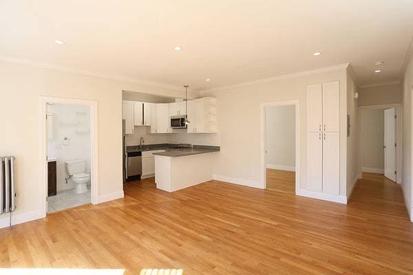 2BR/1BA Apartment on Montecito Avenue · Oakland photo 3