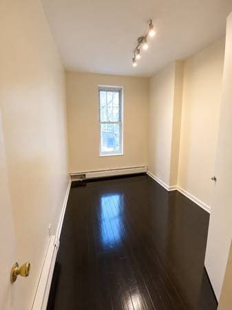 1BR/1BA Apartment on Radnor Rd · Great Neck photo 3