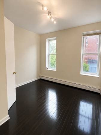 1BR/1BA Apartment on Radnor Rd · Great Neck photo 5