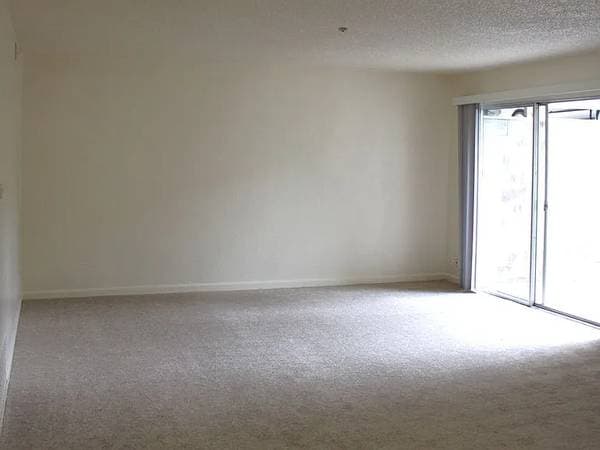2BR/1BA Apartment on Mendocino Ave · Santa Rosa photo 2