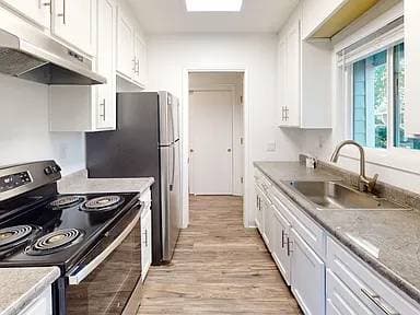 1BR/1BA Apartment on Robinson St · El Verano photo 1