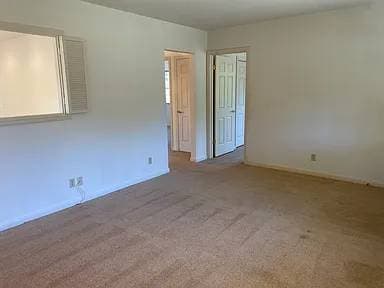 2BR/1BA Single Family House on Comstock Ave · Boyes Hot Springs photo 5