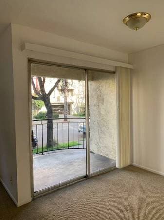 2BR/1BA Apartment · Berkeley photo 2