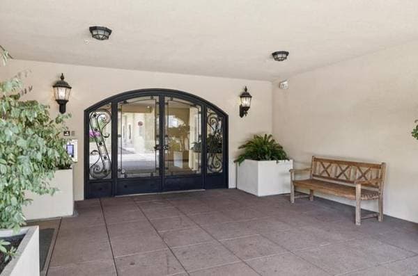 1BR/1BA Condo on El Camino Real · Burlingame photo 2