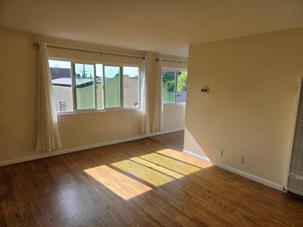 2BR/1BA Apartment on Oregon St · Berkeley photo 1
