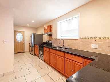 1BR/1BA Apartment on E 2nd St Unit 3 · Brooklyn photo 3