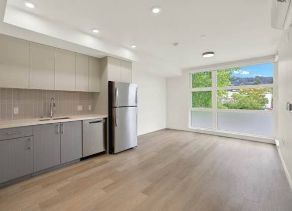 1BR/1BA Apartment on Flushing Ave · Brooklyn photo 2