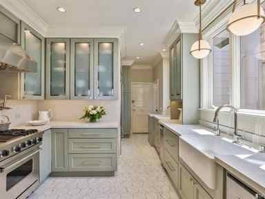 1BR/1BA Apartment on Pacific Ave · San Francisco photo 2