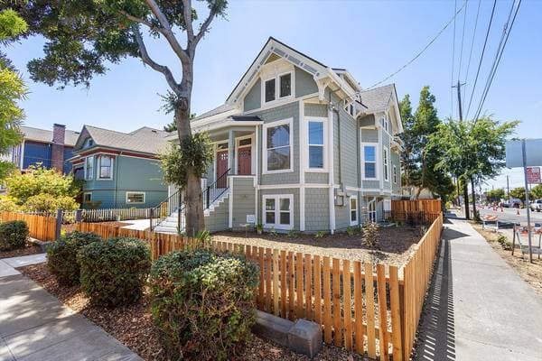 2BR/1BA Apartment on Lafayette St · Alameda photo 2