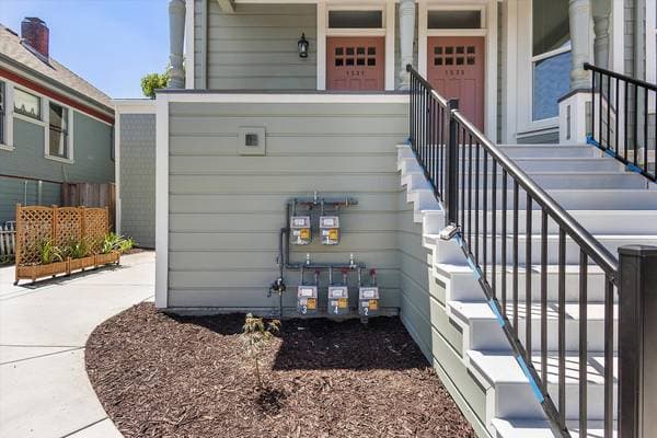 2BR/1BA Apartment on Lafayette St · Alameda photo 4